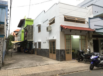 Nhà Mặt Tiền Đường Nội Bộ Khu Tên Lửa, Dt: 4X10M, 1 Lầu, 2Pn, 2Wc, Giá Rẻ