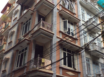 Nhà Đẹp Lạc Trung Phân Lô Ô Tô Tránh, Lô Góc 35m2 5 Tầng Giá 4.3 Tỷ !