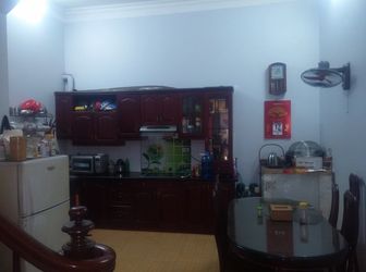 Bán Nhà Ngõ 168 Nguyễn Xiển, Phân Lô Tô Tô 49M2X 5Tầng, Mặt Tiền 5M, Giá 7,6 Tỷ.