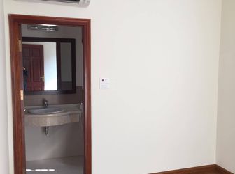 Nhà Dương Quảng Hàm, Cầu Giấy, Dt: 33m2x5t, Cách Phố 80m, Ngõ Rộng Thoáng, 3,3 Tỷ