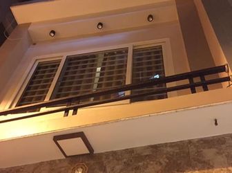 Nhà Dương Quảng Hàm, Cầu Giấy, Dt: 33m2x5t, Cách Phố 80m, Ngõ Rộng Thoáng, 3,3 Tỷ