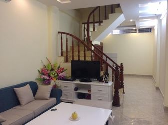 Tôi Cần Bán Gấp Nhà Thái Thịnh, Ôto Đỗ Cửa, Giá 2.9 Tỷ.