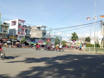 Mở Bán Đợt 1 Dự Án Long Châu Phố Chợ, Nằm Ngay Mặt Tiền Nguyễn Trung Trực, Đối Diện Cổng Chợ .