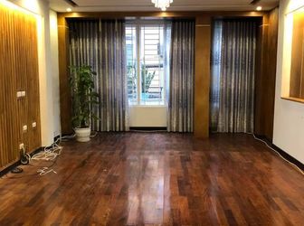 Bán Nhà Mặt Phố Kinh Doanh Đỉnh Hoàng Mai, Hoàng Mai 45M2, Mt 4M, Giá Chỉ 5.6 Tỷ.