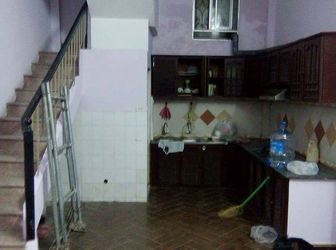 Bán Nhà Nguyễn Cao, 35M X4 Tầng, Sát Gần Chợ, Kinh Doanh Tốt, Có Lộc Lh: 0987649286. 