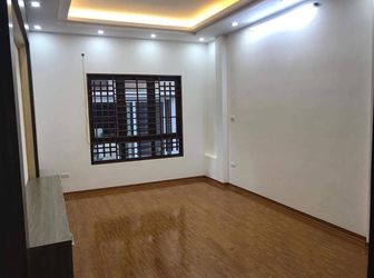 Bán Nhà Ngã Tư Vọng, 5 Tầng, Mới Đẹp, 3.2 Tỷ