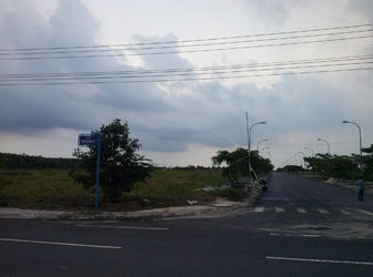 Quận 9. Mặt Tiền Nguyễn Xiển. Cần Thì Alo.