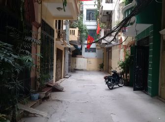 Bán Nhà Hào Nam Đống Đa 50M 5 Tầng Mt4.5M Khu Phân Lô Ô Tô Đỗ Cửa.