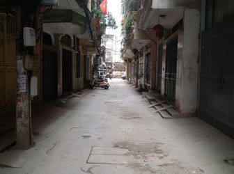 Bán Nhà Hào Nam Đống Đa 50M 5 Tầng Mt4.5M Khu Phân Lô Ô Tô Đỗ Cửa.