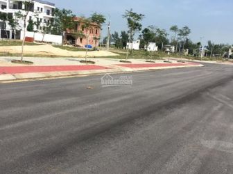 Chính Chủ Bán Lô Đất 250M2 Đối Diện Công Viên, Giá 1,5 Tỷ. Lh: 0917 034 357