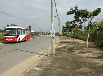 Bán Gấp Nhà Mặt Tiền Đường Phan Văn Tình, Thị Trấn Thủ Thừa