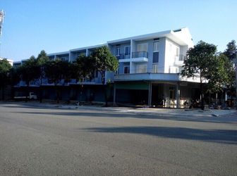 Bán Nhà 1 Trệt 2 Lầu Sân Thượng 150M Mỹ Phước 3 Đường Na7 Lh: 0938.82.86.80