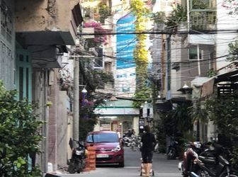 Cần Bán Nhà Lê Văn Sỹ, Tân Bình, Hẻm Kinh Doanh.
