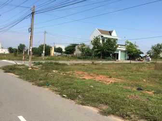 Cần Sang Gấp Lô Đất Mặt Tiền Thông Chợ 750m2 Thổ Cư 100%, Sổ Riêng