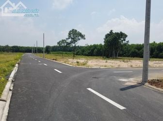Đất Nền Gần Sân Bay Long Thành, Đồng Nai, Mặt Tiền Bàu Cạn, Shr. Lh: 0933 818 741