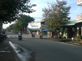 Bán Gấp Lô Đất Ngay Chợ Dân Cư Đông Đúc Đường Lớn Buôn Bán Kinh Doanh Tốt