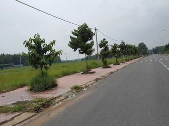 Bán Đất Mặt Tiền Vòng Xoay 60M, Sổ Hồng Thổ Cư.