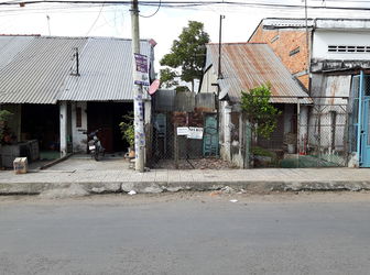 Sang Nhượng Nền Nhà Phố 80M2 - Chợ Mỏ Cày- Mặt Tiền Phan Thanh Giản 