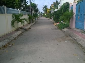 Bán 90M2 Đất Thổ Cư, Shr, Hướng Tây Bắc Thuộc Làng Đh B Với Giá 3,9 Tỷ 