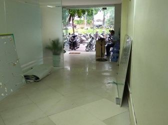 Chính Chủ Cho Thuê Cửa Hàng Kiot Mặt Phố Nguyễn Ngọc Vũ, Dt: 20M2, Mặt Tiền: 3M, Lh: 0987394655