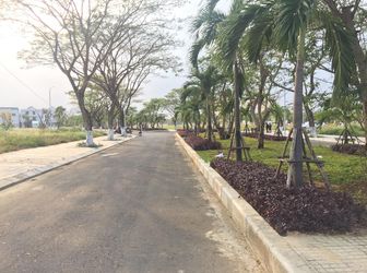 Sang Tay Hai Lô Biệt Thự Liền Kề Đối Diện Dự Án Halla Đà Nẵng