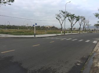 Sang Tay Hai Lô Biệt Thự Liền Kề Đối Diện Dự Án Halla Đà Nẵng