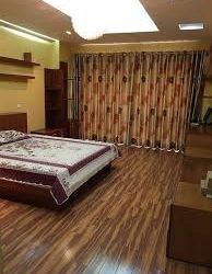 Nhà Phân Lô, Ô Tô Đỗ Cửa Hào Nam 45M2 Giá 5,9 Tỷ 