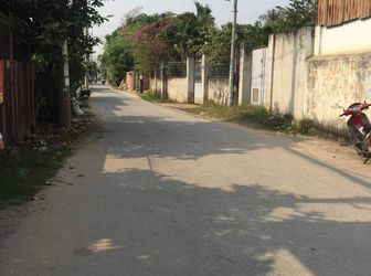 Bán Đất 1 Sẹc Bưng Ông Thoàn Đường 6M Ngay Vòng Xoay Phú Hữu, Giá 2,4 Tỷ