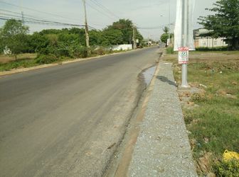 Bán Lô Mặt tiền 8M, Ngay Tl825 Vào 100M, DT 5*40m, Giá 1,3 Tỷ