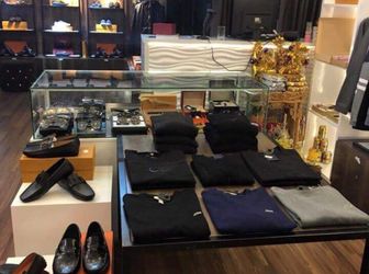 Cửa Hàng Thời Trang Vị Trí Đẹp Tại Khu Vực Hoàn Kiếm