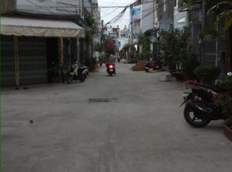 Bán Nhanh Nhà Hẻm 1806 Htp .shr .dt 3X10M. 1Tr,2L,4Pn. Giá 1.55 Tỷ .hxh .