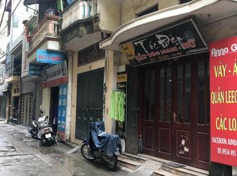 Nhà Ngõ Ô Tô Ở Đường Hoàng Ngân 2 Tầng 46M2 4,8 Tỷ(104Tr/m)