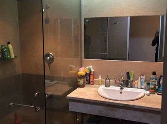   Bán Nhà Chính Chủ Phố Khương Hạ Chỉ 2.75 Tỷ, 5 Tầng , Ô Tô Cách Nhà 20M  .