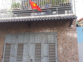 Nhà Mặt Tiền Đường Số 17 - 5,3 Tỷ - 2 Tầng - 5X10M - Gần Chợ Hạnh Thông Tây, Phường 11