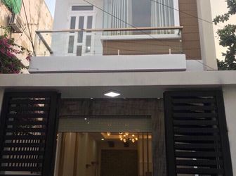 Nhà Mặt Tiền Đường Bê Tông Thông Rộng Giá Chỉ 2 Tỷ 300 Triệu