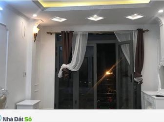 Bán Nhà  Nguyễn Chính 42M2, 5T, Gara, Nhỉnh 4 Tỷ.