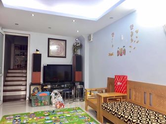 Chỉ 3.4 Tỷ - Gara Ô Tô - Nhà Đẹp - Để Lại Nội Thất