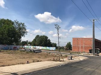 Chính Chủ Cần Bán Gấp Lô Đất Góc Tỉnh Lộ 826, Dt: 6X19.5M, Sổ hồng riêng, Giá 6 Triệu/m2 Còn Thương Lượng