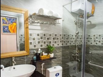 Bán Khách Sạn Kqh Hoàng Văn Thụ, Vị Trí Đắc Địa, 16 Phòng, 80M2, Trung Tâm Tp.đà Lạt