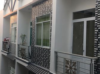 Tôi Cần Bán Căn Nhà Đường 2F Cách Võ Văn Kiệt 200M, 1 Trệt, 3 Lầu. Giá 1 Tỷ 500 Triệu, Sổ Hồng