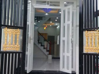 Nhà Có Sổ Hồng Riêng, 1 Lầu, 4 Phòng Ngủ, Diện Tích 99M2, Ở Lê Văn Lương.