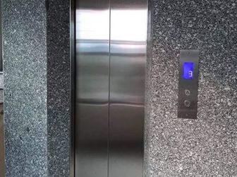 Bán Nhà Kinh Doanh Mặt Phố Nguyên Hồng 90M2 Giá 37.5 Tỷ