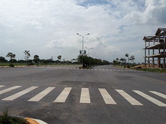 Bán Gấp Lô Đất Nền Sổ Đỏ Khu Đô Thị Long Hưng, Đường 33M, Ven Sông, Giá Chỉ 12,8 Triệu/M2