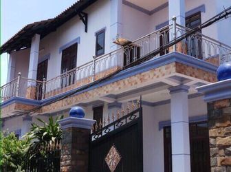 Nhà Thôi! Không Phải Biệt Thự Đâu Nhé 1 Trệt 1 Lầu 90M2 Ngay BigC Dĩ An
