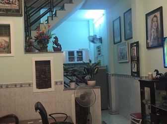 Nhà Nguyễn Bình, 2 Lầu, 4 Phòng ngủ, Hẻm Xe Hơi .