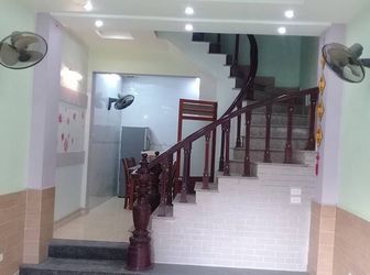 Bán Nhà Riêng Phố Nguyễn Chí Thanh, Kinh Doanh Cực Tốt, Ô Tô. Giá: 4.2 Tỷ