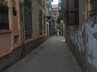 Bán Nhà Riêng Phố Nguyễn Chí Thanh, Kinh Doanh Cực Tốt, Ô Tô. Giá: 4.2 Tỷ