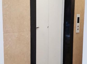 [Siêu Hot] Bán Nhà Phố Nguyễn Đình Hoàn – 7 Tầng Thang Máy Nhập Khẩu.