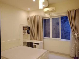 Nhà Đẹp! Giá Tốt! Nội Thất Lung Linh! Phố Đê La Thành 40 M2 X 4Tầng, 2.7 Tỷ