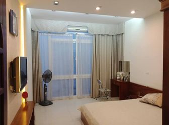 Nhà Đẹp! Giá Tốt! Nội Thất Lung Linh! Phố Đê La Thành 40 M2 X 4Tầng, 2.7 Tỷ